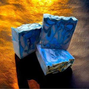 Sandalwood &Vanilla Cold Process soap bar. Approximately 5oz.